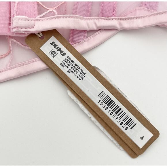 SKIMS Hearts Bubblegum Pink Lace Coquette Corset Top Sz XS CR-CRT-7427W New - Picture 9 of 9